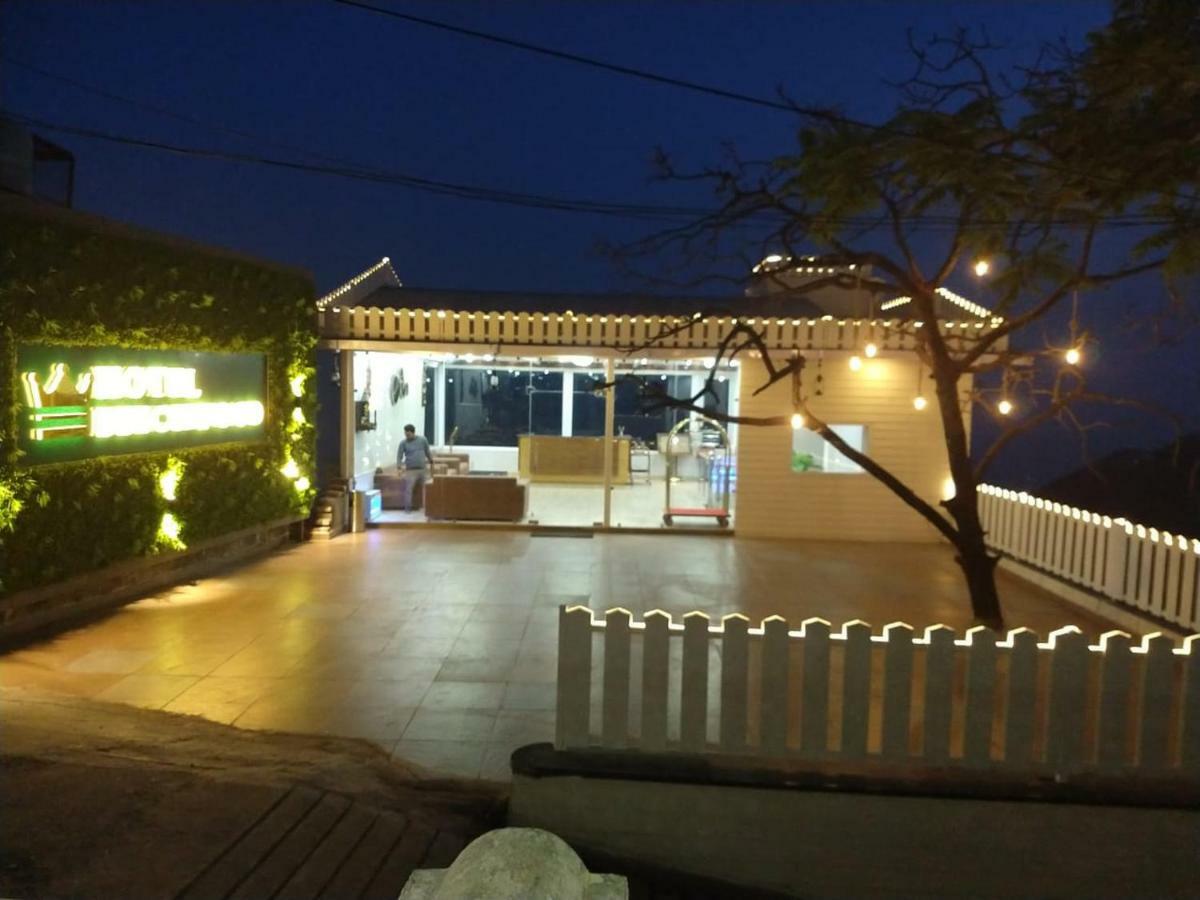 Hotel Beechwood Mussoorie Ngoại thất bức ảnh